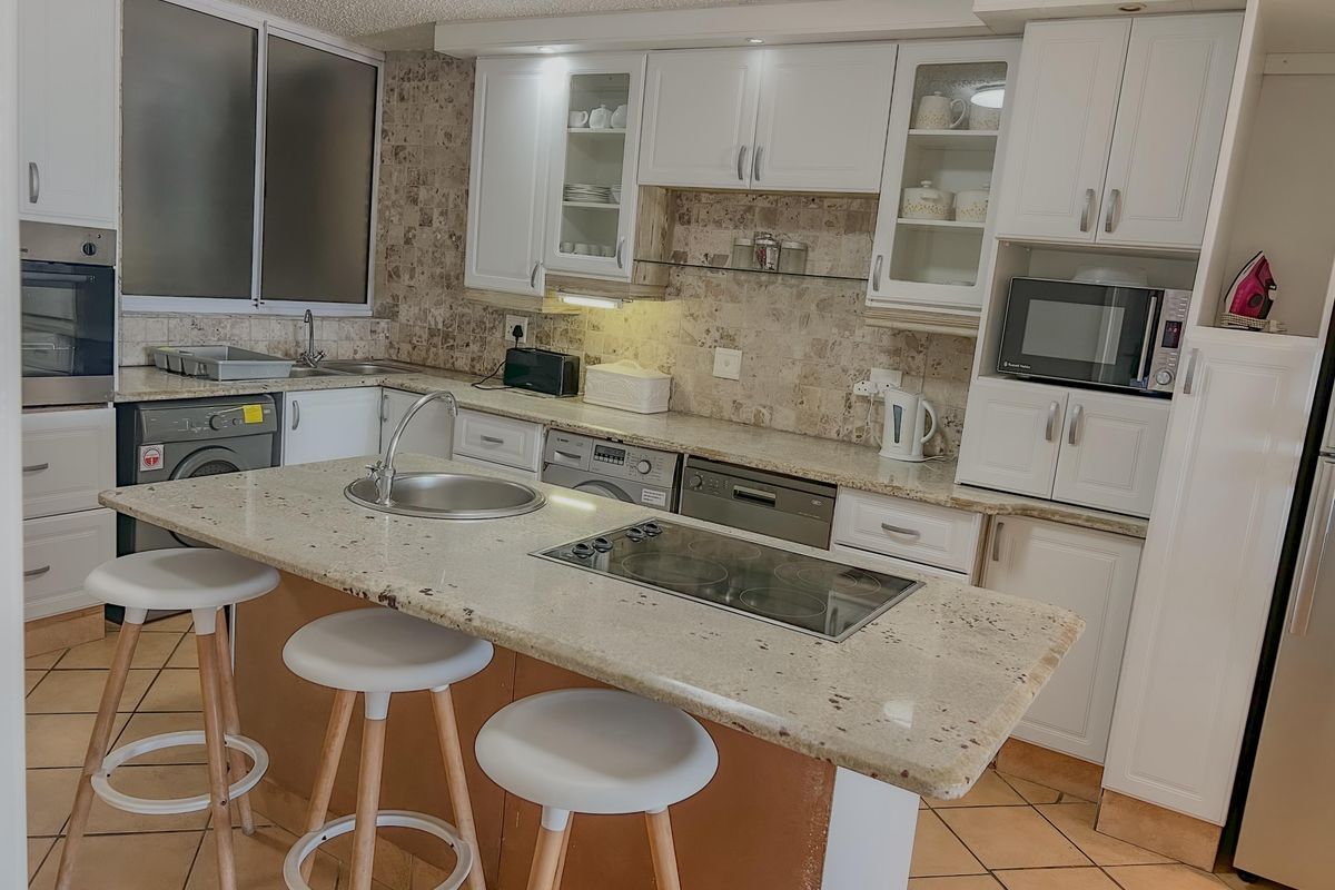 Coastal Living at Its Finest – 3 Bed, 2 Bath Steps from the Beach! - Photo 5