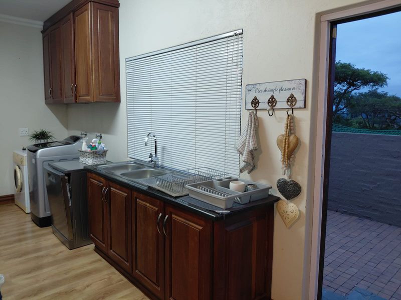 3 Bedroom House To Let in Ayelstone - Photo 6