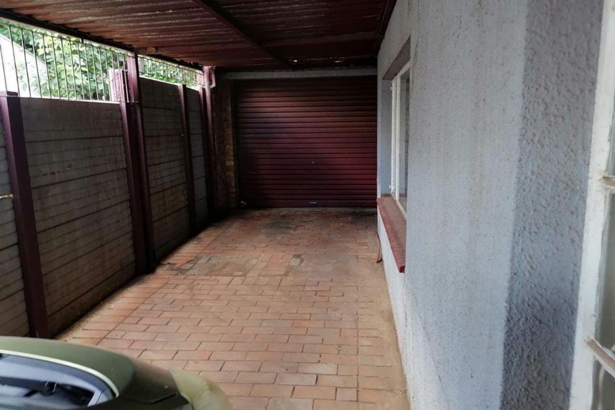 Large family residence / Investment property - Photo 4
