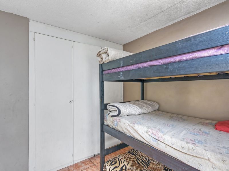 2 Bedroom 1 Bathroom Apartment in Ridgeway for sale - Photo 8