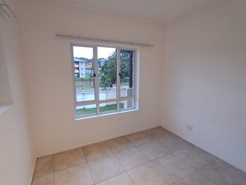 Top floor apartment in Sheffield Manor Estate For SALE - Photo 10