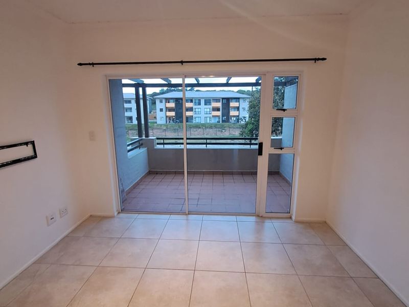 Top floor apartment in Sheffield Manor Estate For SALE - Photo 5