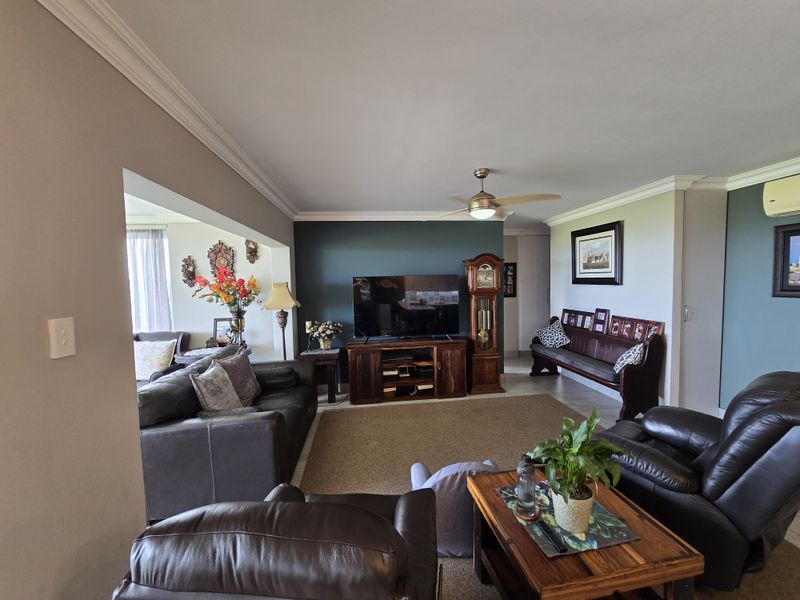 Apartment for SALE in Beverly Hills Estate - Photo 10