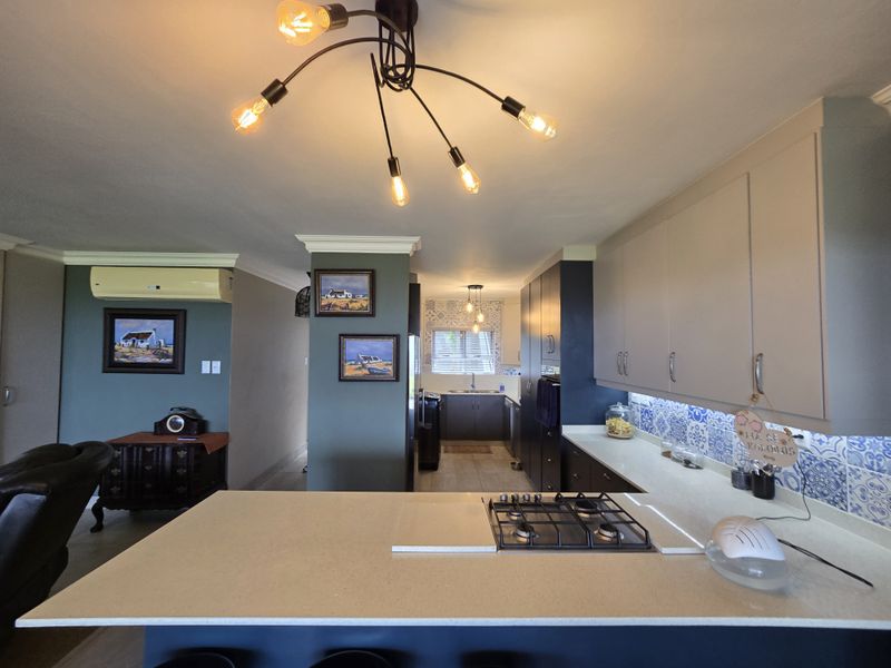 Apartment for SALE in Beverly Hills Estate - Photo 6