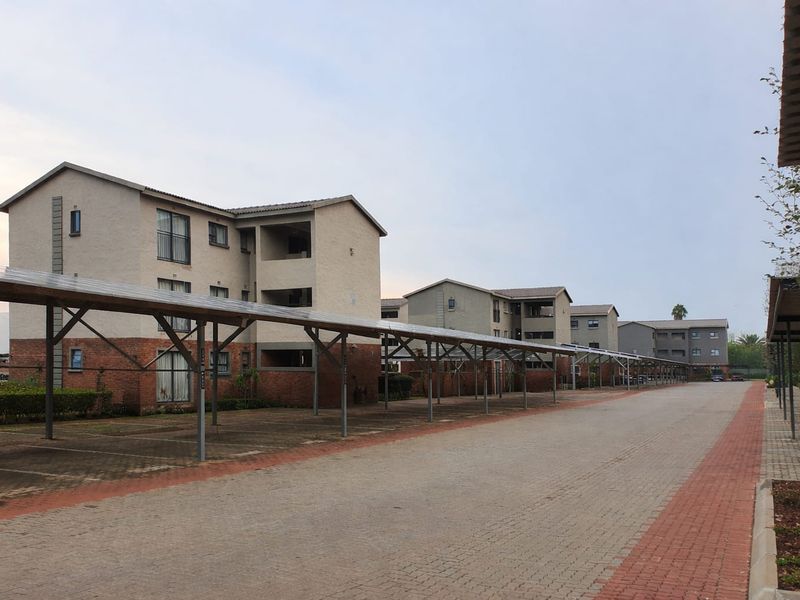 Own this unit in Kenleaf - Photo 2