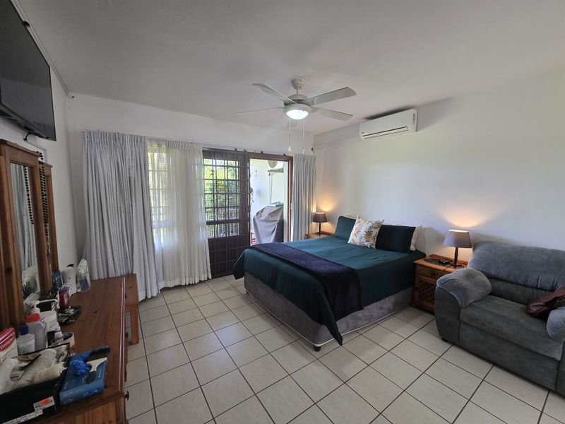 Apartment for SALE in the well established Wakenshaw Simplex - Photo 6