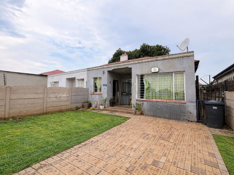 Prime Investment Opportunity – Geduld, Springs - Photo 9