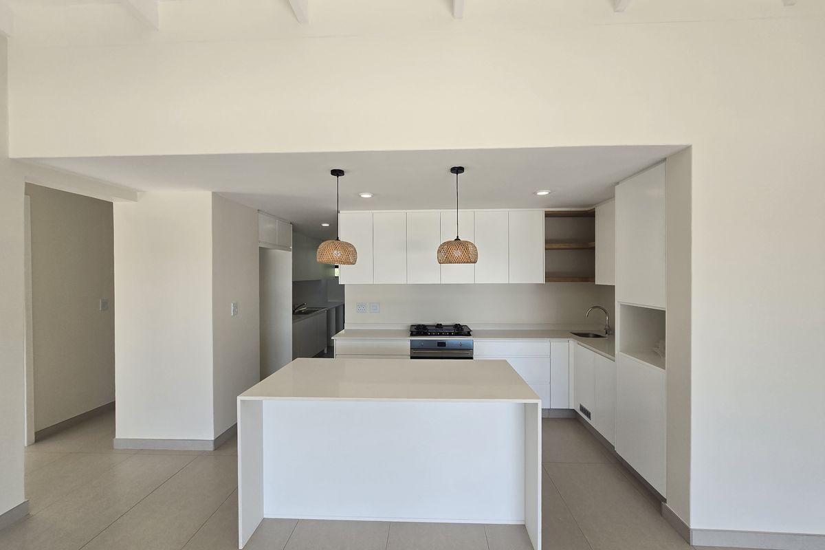 SINGLE STOREY HOME FOR SALE IN SHAKAS ROCK - NO TRANSFER DUTY - Photo 4