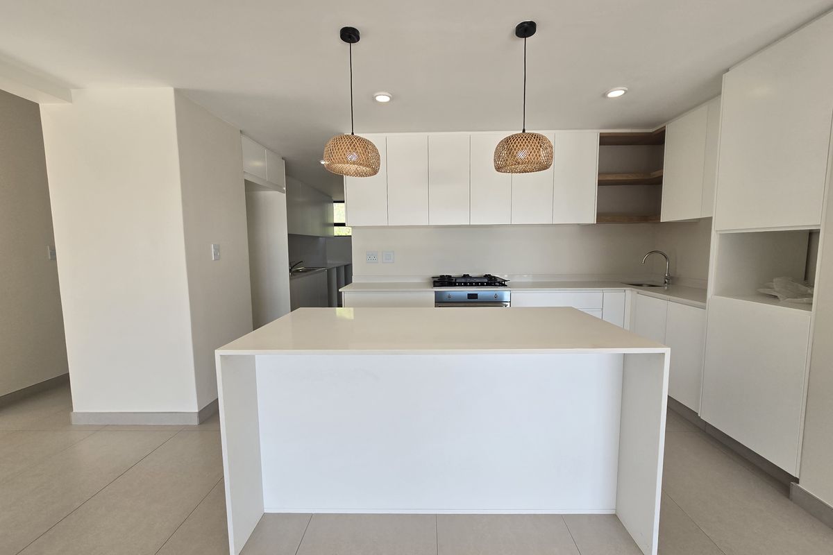 SINGLE STOREY HOME FOR SALE IN SHAKAS ROCK - NO TRANSFER DUTY - Photo 5