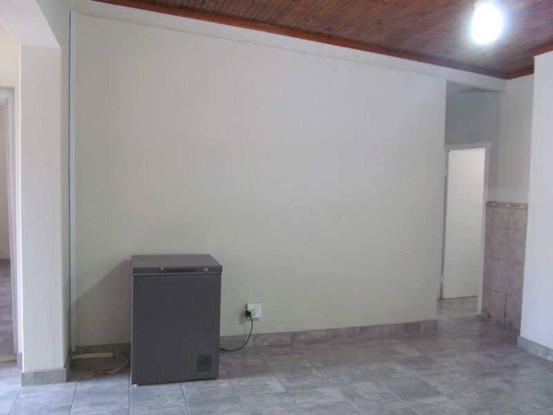 3 Bedroom Property For Sale Albertinia Western Cape - Photo 3