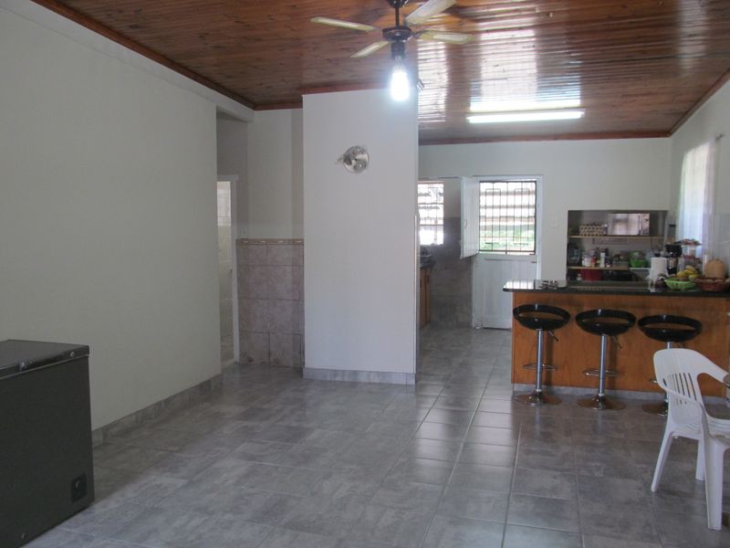 3 Bedroom Property For Sale Albertinia Western Cape - Photo 2