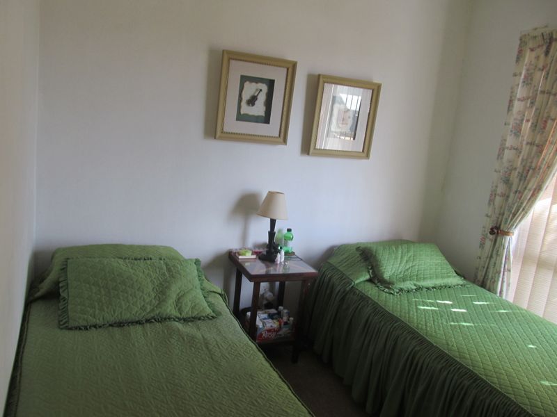 Spacious Double Storey Family Home with Income Potential - Photo 10