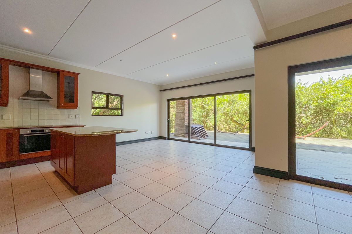 Exclusive 4‐Bed Townhouse in Prestigious Zimbali Estate with Golf & Beach Access - Photo 5