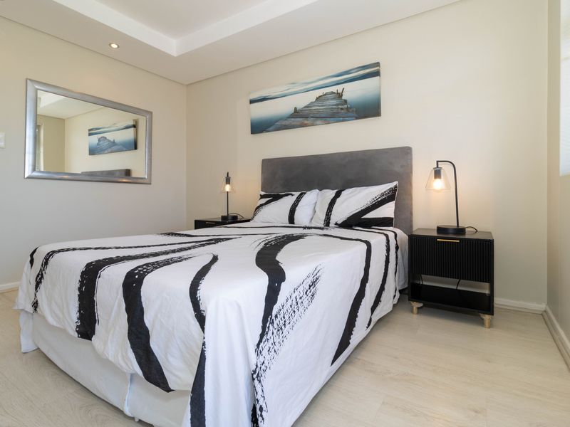 Luxury Fully Furnished One Bedroom Apartment in Sea Point - Photo 7