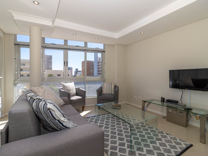 Luxury Fully Furnished One Bedroom Apartment in Sea Point - Photo 5