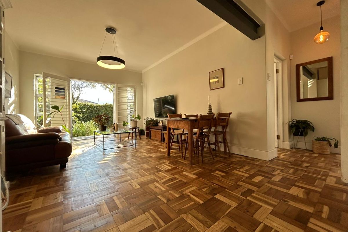 Two Bedroom ground Floor apartment with private garden in Claremont - Photo 5