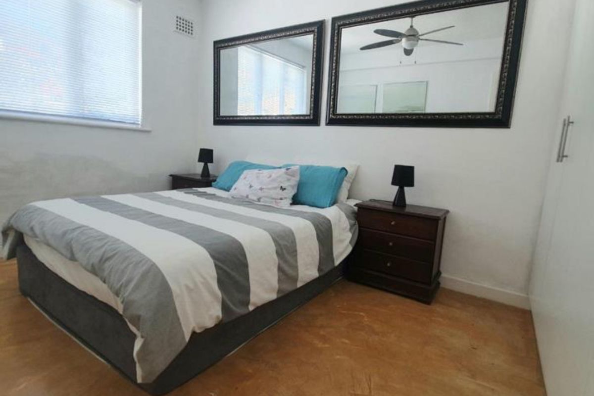 Chic 1-Bedroom Rental in Green Point Fully furnished - Photo 4