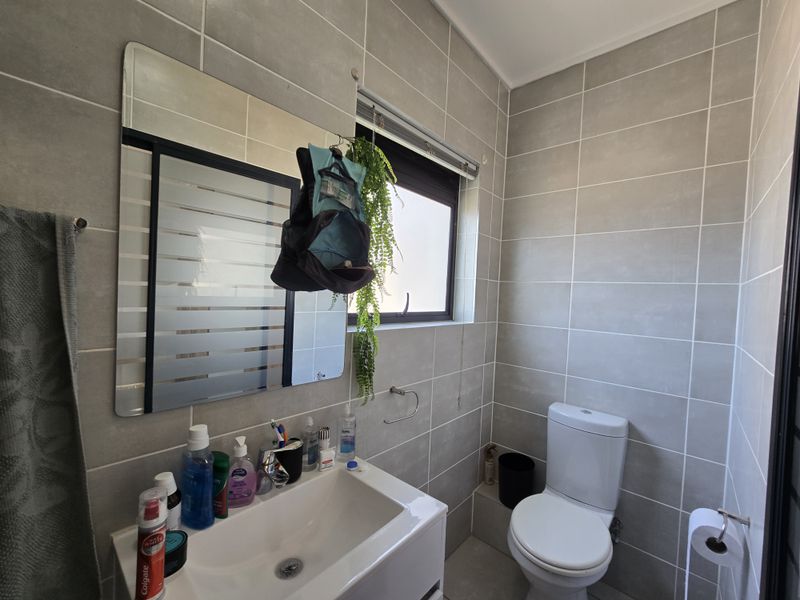 Apartment with beautiful views in Ballito Hills for SALE - Photo 10