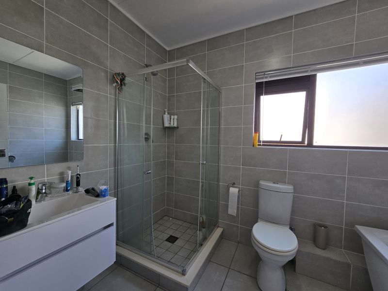 Apartment with beautiful views in Ballito Hills for SALE - Photo 9