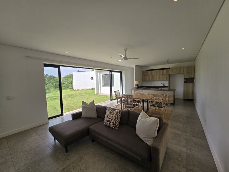 Pet friendly 3 bedroom Free Standing Home in Elaleni Gardens! - Photo 4