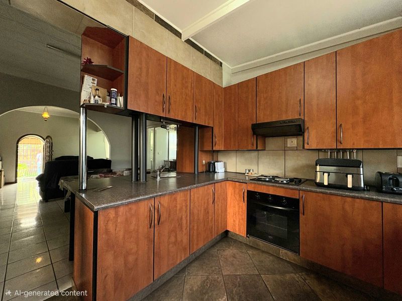 Property with business rights! - Photo 10