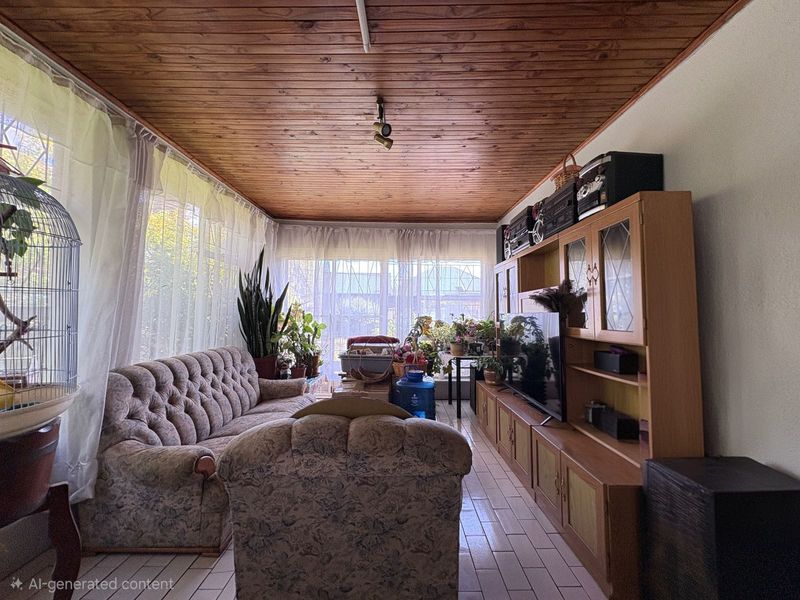 Property with business rights! - Photo 7