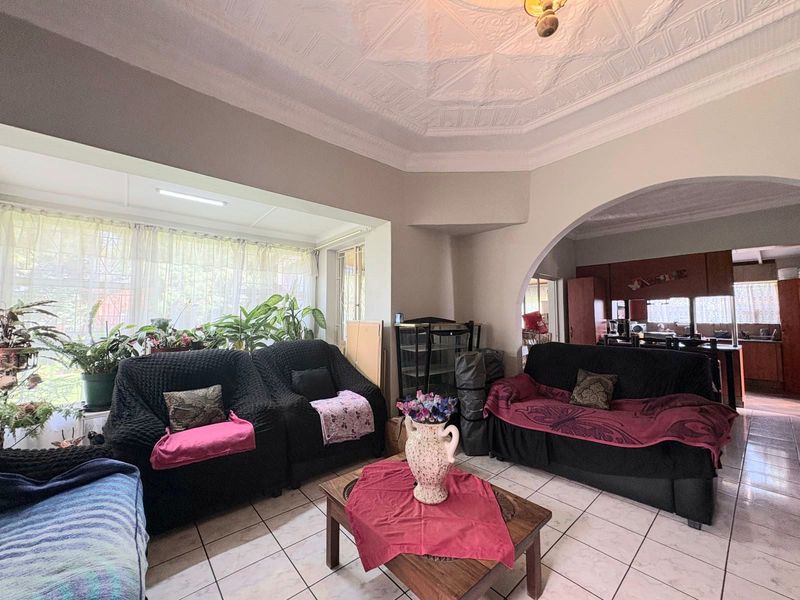 Property with business rights! - Photo 6