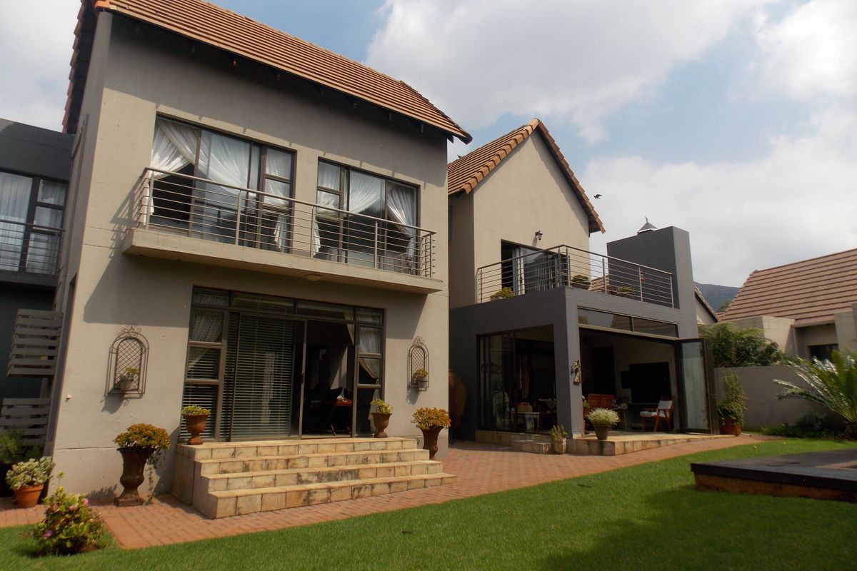 Luxury Wildlife Living Meets Modern Comfort in Leloko Lifestyle Estate - Photo 2
