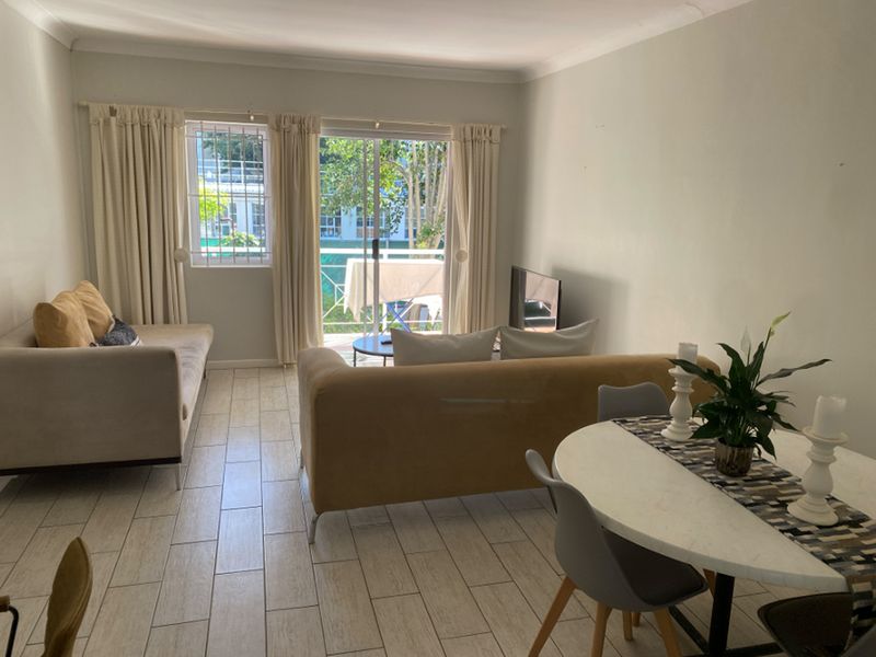 two Bedroom Two bathroom with garage in the heart of Newlands - Photo 3