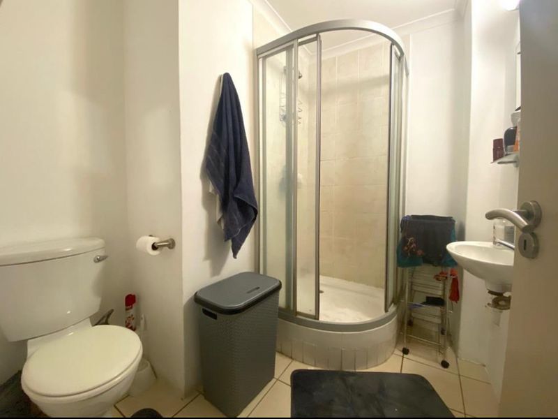 Beautiful 2 Bedroom Rental in City center Fully furnished - Photo 6