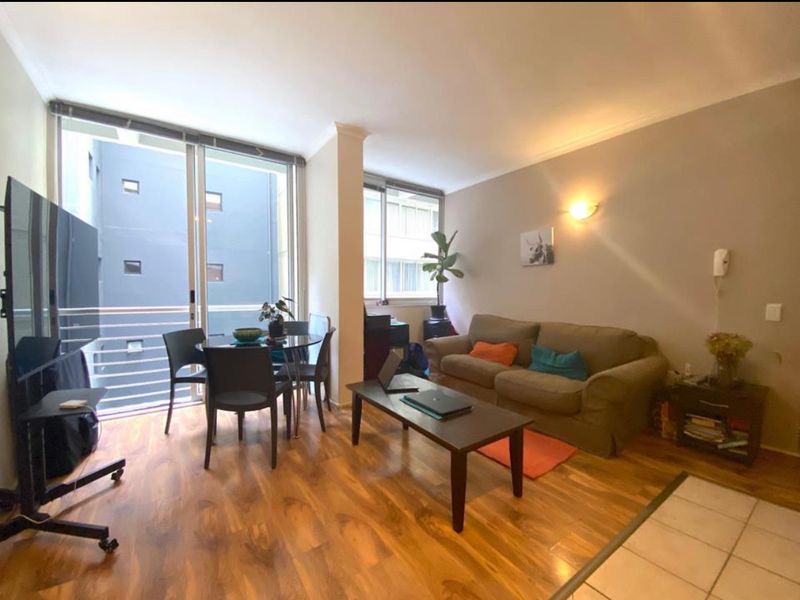 Beautiful 2 Bedroom Rental in City center Fully furnished - Photo 3