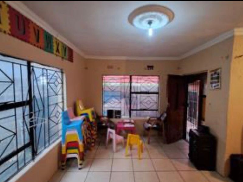 Freestanding For Sale In Midrand - Photo 9