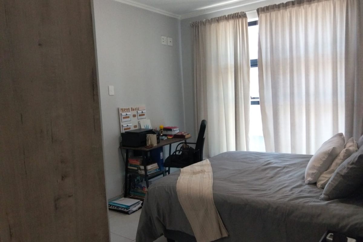 2 Bedroom Apartment to rent in Umhlanga - Photo 5