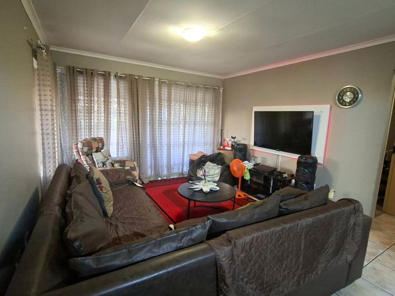 2 bedroom Townhouse for sale - Photo 8