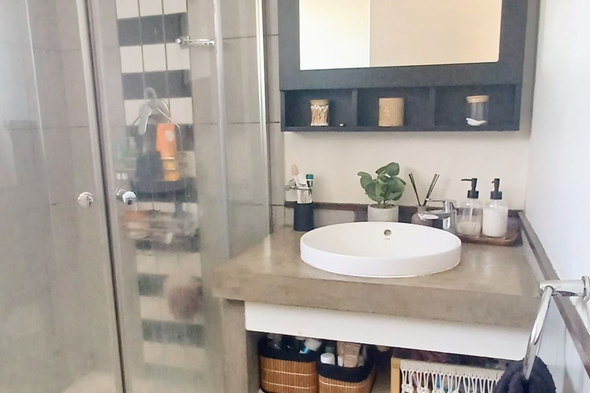 Sectional Title Rental Monthly In Sandton - Photo 4