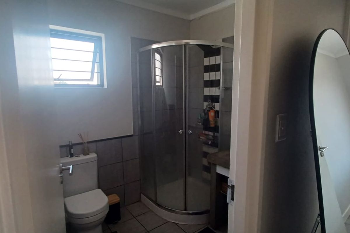Sectional Title Rental Monthly In Sandton - Photo 5