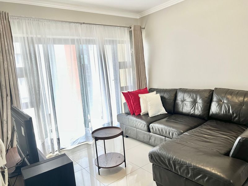 Fully Furnished 2 Bedroom Apartment in The Madison – Stylish Living with Premium Amenities - Photo 7