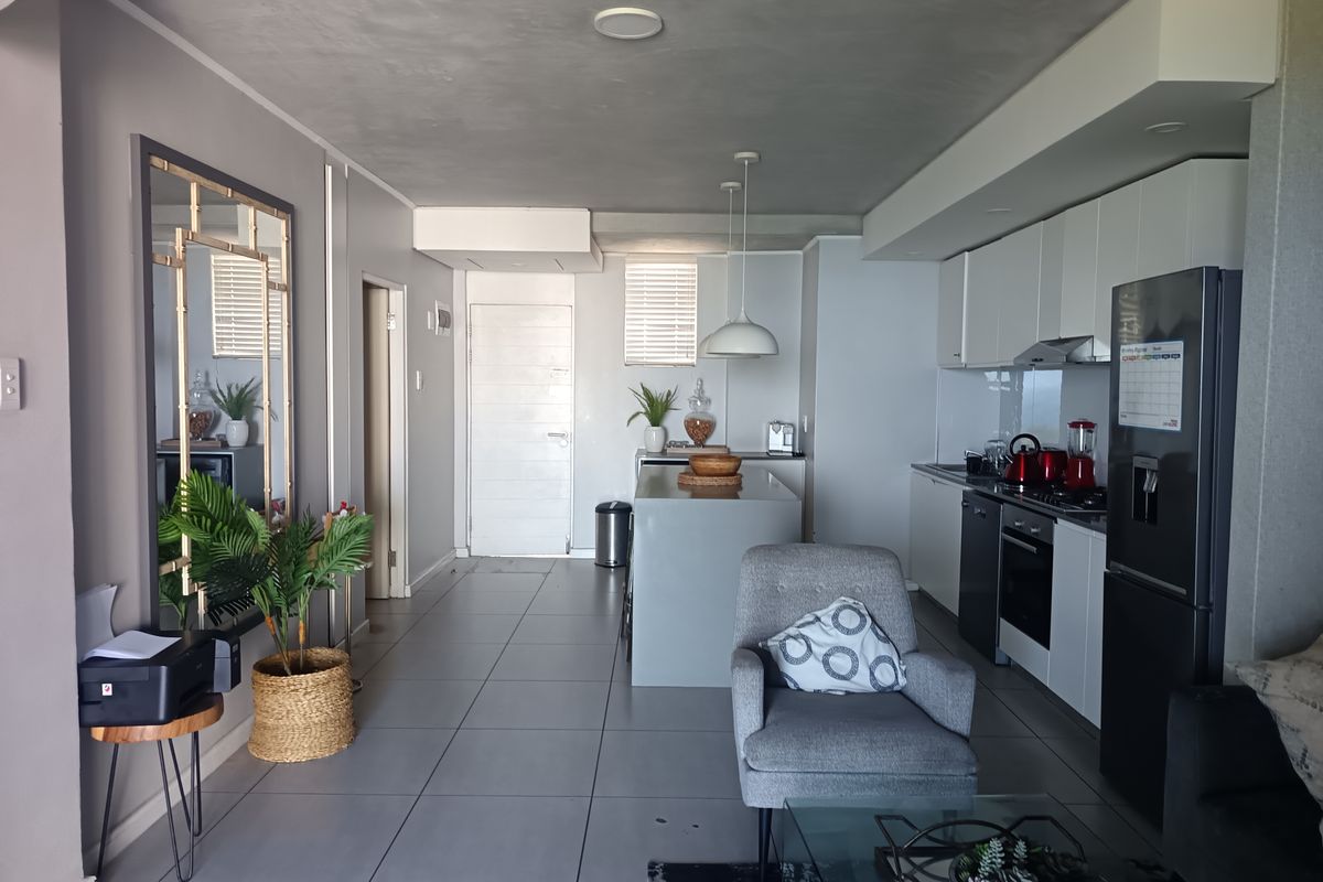 Coral Point – Stylish Fully Furnished 2-Bedroom Apartment for Rent in Sibaya - Photo 5