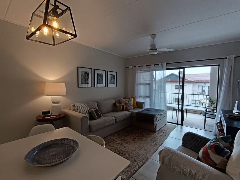 Pet Friendly 3 Bedroom Apartment to Let in Izinga Eco Estate - Photo 2