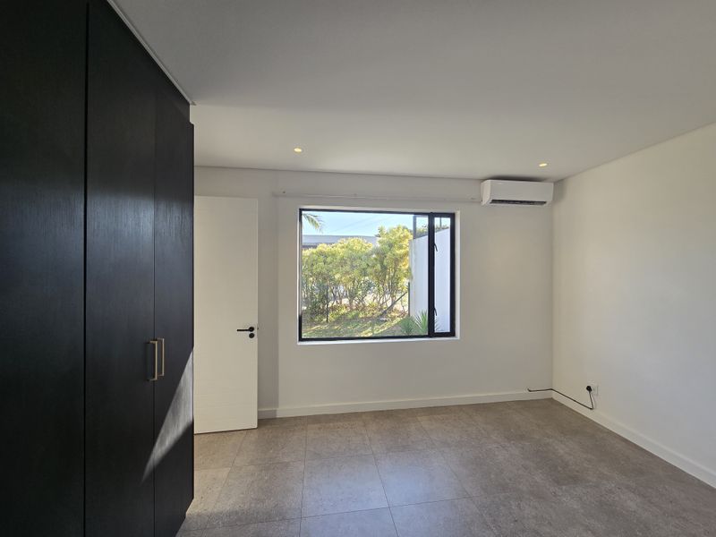 Pet friendly 2 bedroom Free Standing Home in Elaleni Gardens! - Photo 7