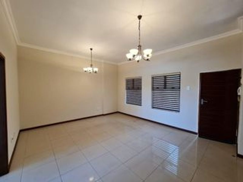 Prime Umhlanga Ridge Living – Spacious, Secure & Perfectly Located - Photo 6
