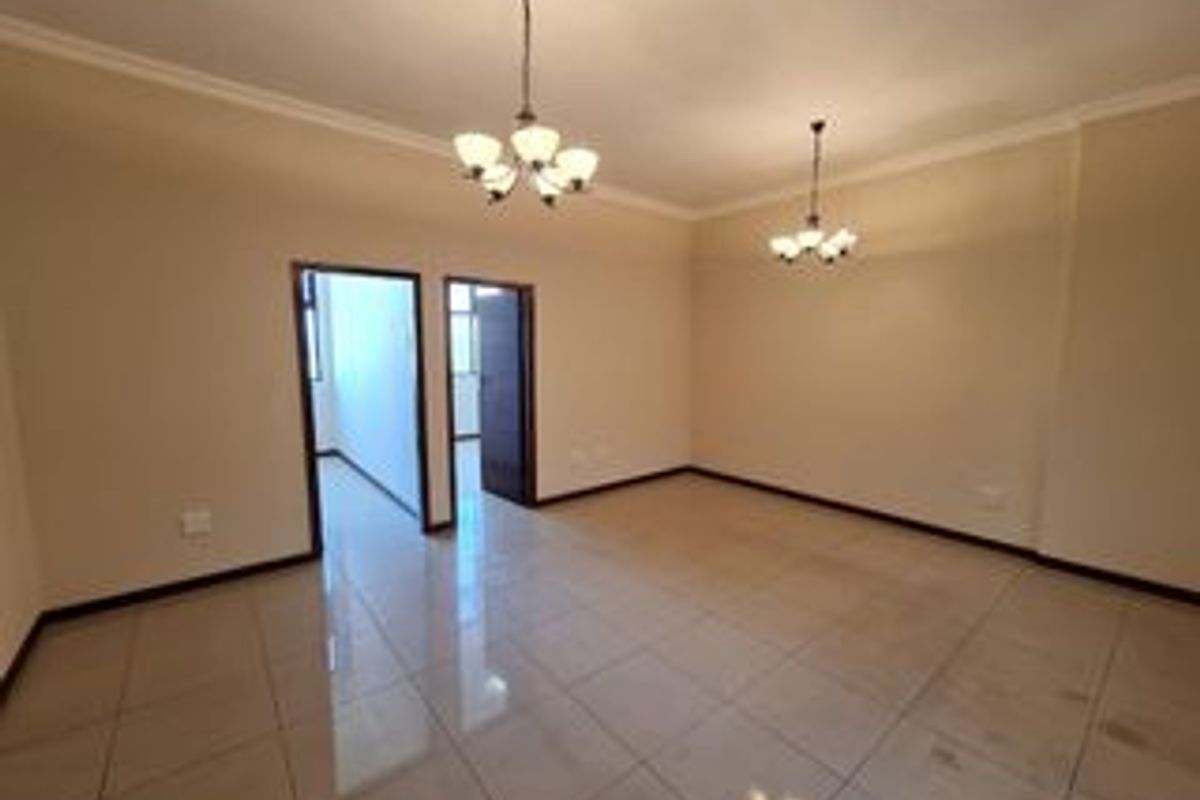 Prime Umhlanga Ridge Living – Spacious, Secure & Perfectly Located - Photo 3