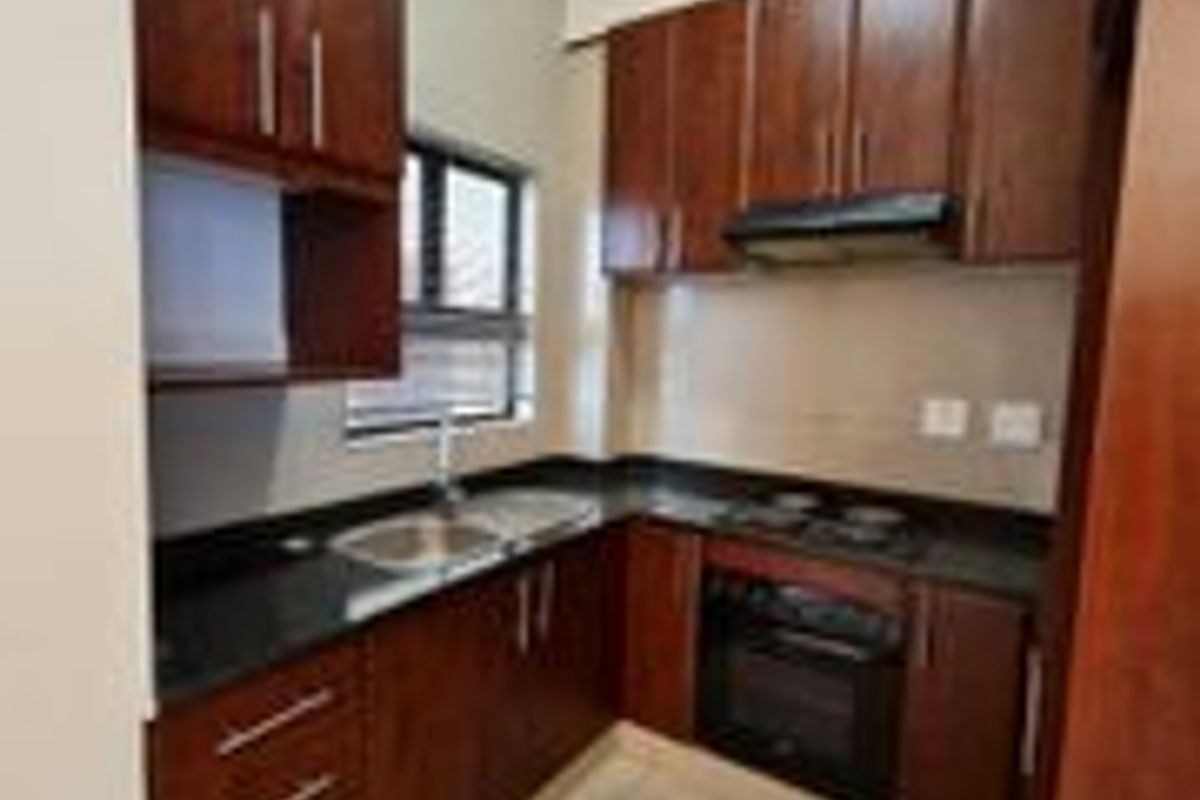 Prime Umhlanga Ridge Living – Spacious, Secure & Perfectly Located - Photo 4