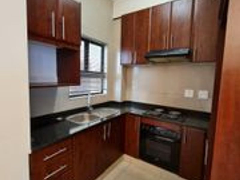 Prime Umhlanga Ridge Living – Spacious, Secure & Perfectly Located - Photo 4