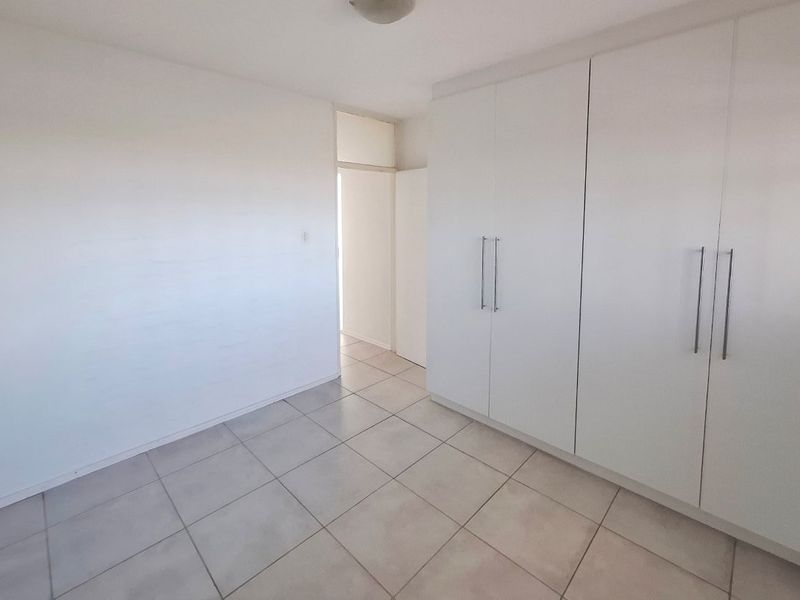 HUMEWOOD 2 BED 1.5 BATH APARTMENT WITH PARKING FOR RENT - Photo 7