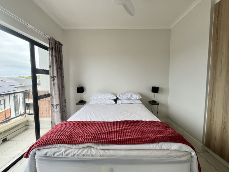 Fully Furnished 1-Bedroom Apartment with Beautiful Views in the Heart of Ballito! - Photo 6