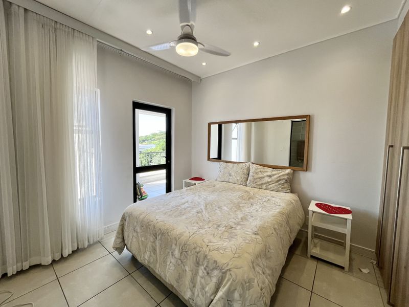 Stylish Living in Ballito Hills Estate – Fully Furnished 2-Bedroom Retreat! - Photo 9