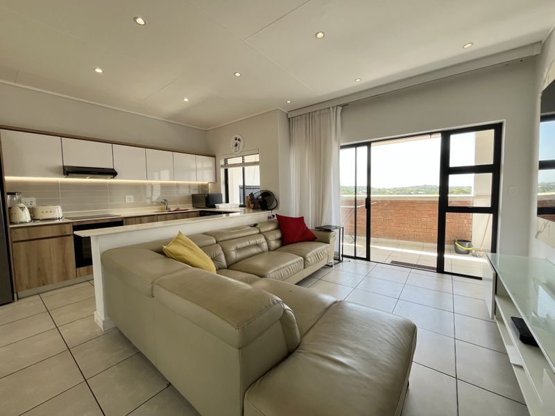 Stylish Living in Ballito Hills Estate – Fully Furnished 2-Bedroom Retreat! - Photo 2