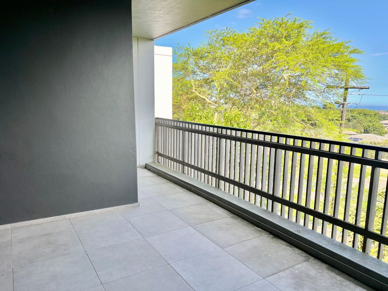 Top Floor 2 Bed with Forest Views in Elaleni – Light-Filled, Private & Move-In Ready - Photo 10