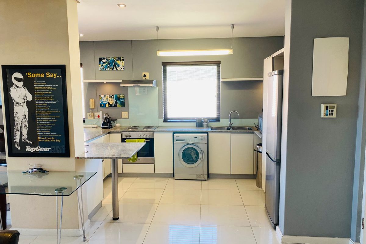 2 Bedroom Apartment to Rent in sought-after Intaba - Photo 5